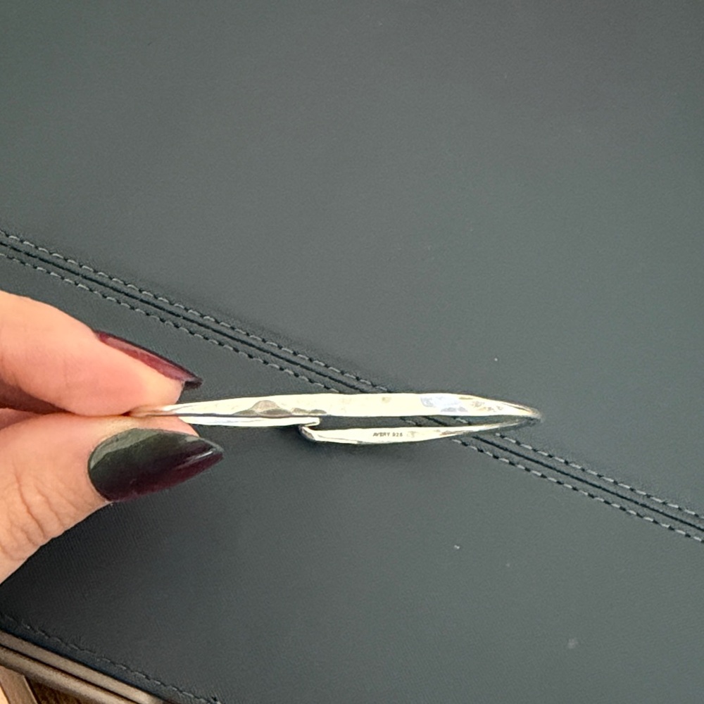 James Avery Silver Hammered Hook-on Bracelet - Picture 3 of 5